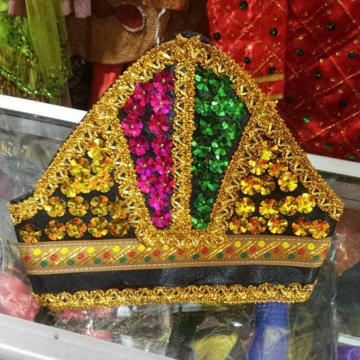 Topi Adat Aceh (Aksesoris Tari Saman)