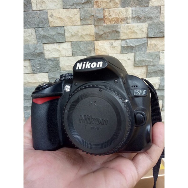 Body only Nikon D3100 like new Fulsett