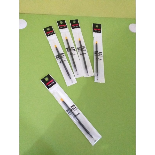 

Gel Pen Refill Isi Ulang Pen Isi Pulpen Joyko GPR 0.5 mm/hitam
