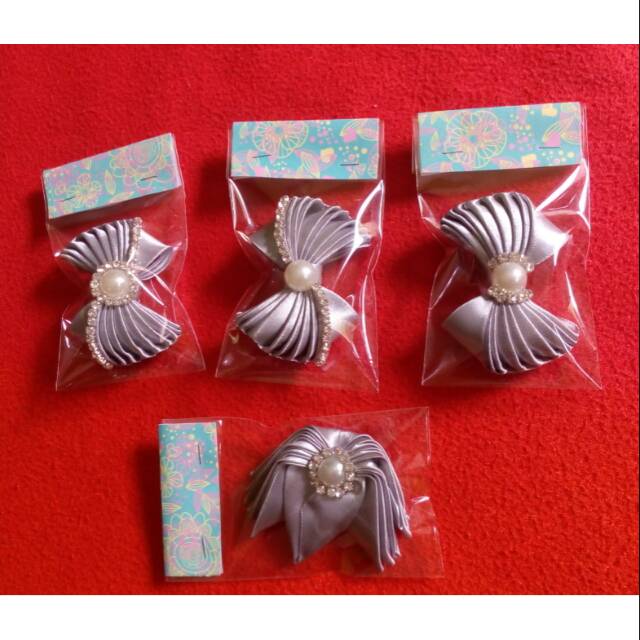 Bros pita satin , bros jilbab , souvernir pernikahan , ucapan terimakasih