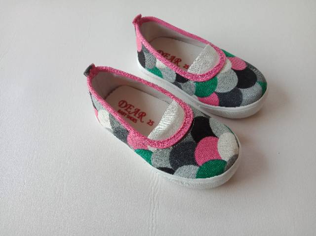 [COD] Grosir Sepatu / Sendal Anak perempuan Karet depan casual usia 1 2 3 tahun Simple Murah Slip On