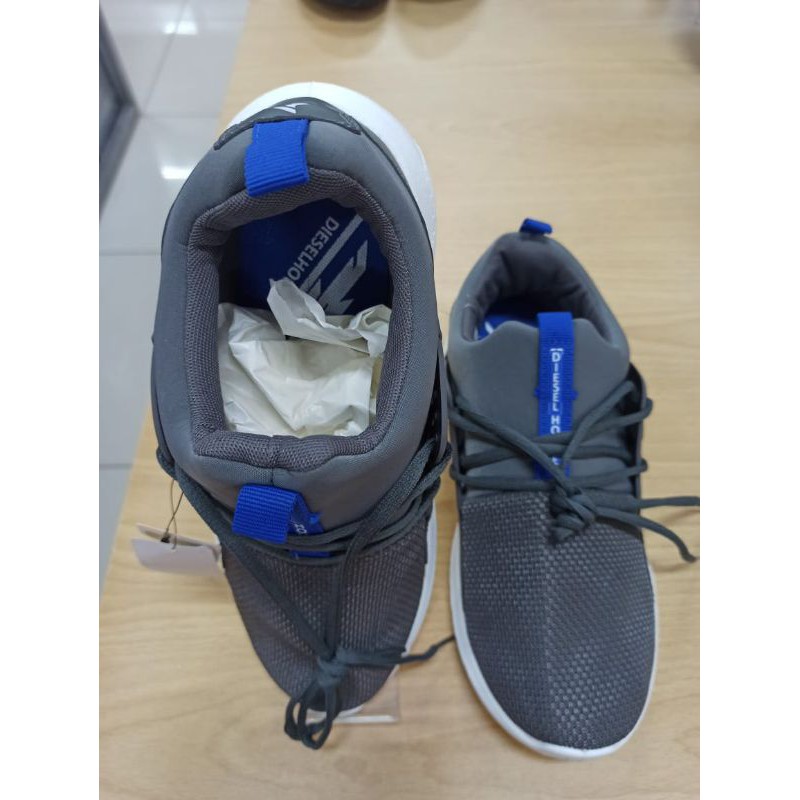 Diesel House Sepatu casual pria/ Streching Fit Abu tua