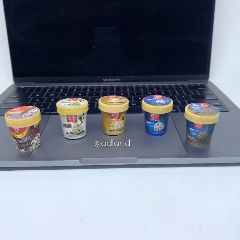 MINIATUR MAGNET TEMPELAN KULKAS SOUVENIR PRODUK CUP ICE CREAM WALLS