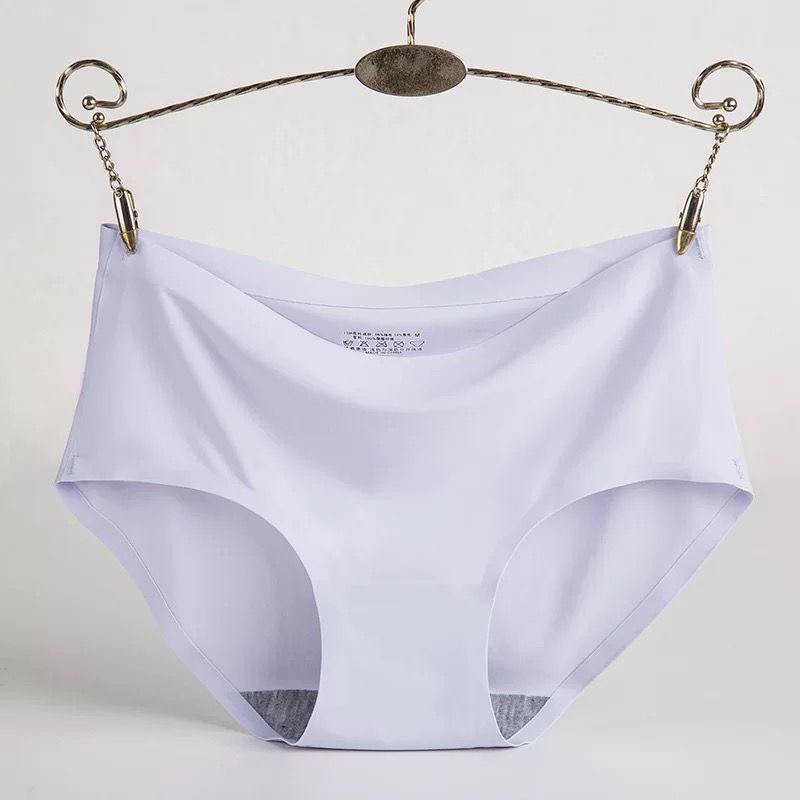 [ LINGERIE MASTER ] - (C-11) Fashion wanita One Piece Mulus Es Sutra Celana Gadis CELANA DALAM SEAMLESS-C-11 Ungu