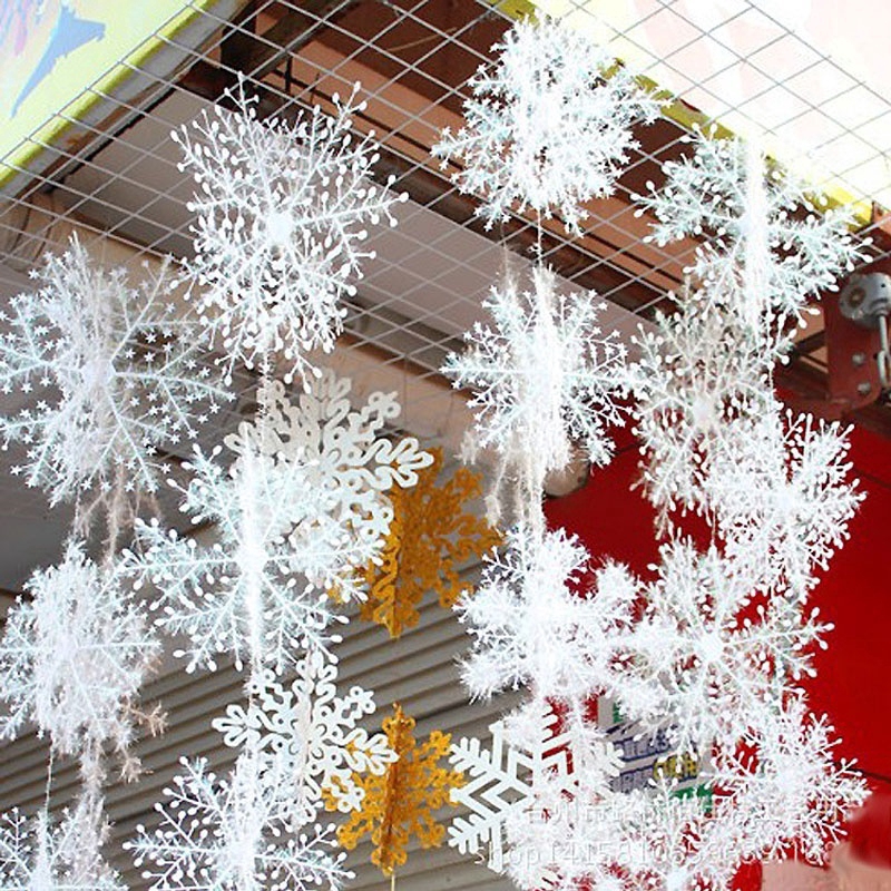 30pcs Ornamen Desain Snowflakes Bahan Plastik Untuk Dekorasi Pohon Natal