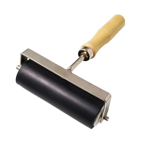 

Rubber Roller 10cm (Wood Handle)