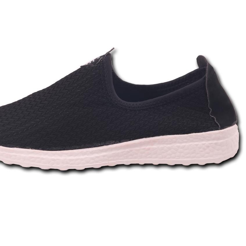 comfortable womens casual shoes