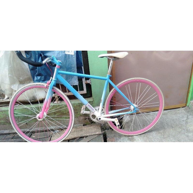 Sepeda fixie Soloist 02