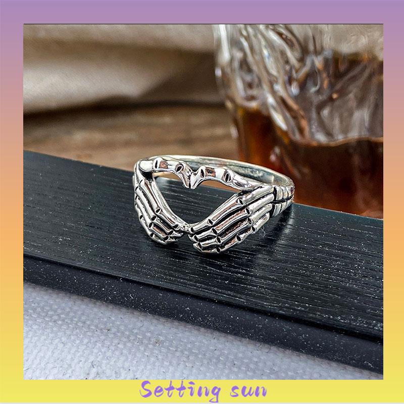 COD✨Korea Retro Hell Ghost Tangan Cinta Cincin Mendominasi Tren Pria Dan Wanita Cincin Perhiasan TN