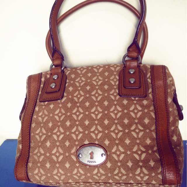 SOLD. Tas Fossil marlow pecan