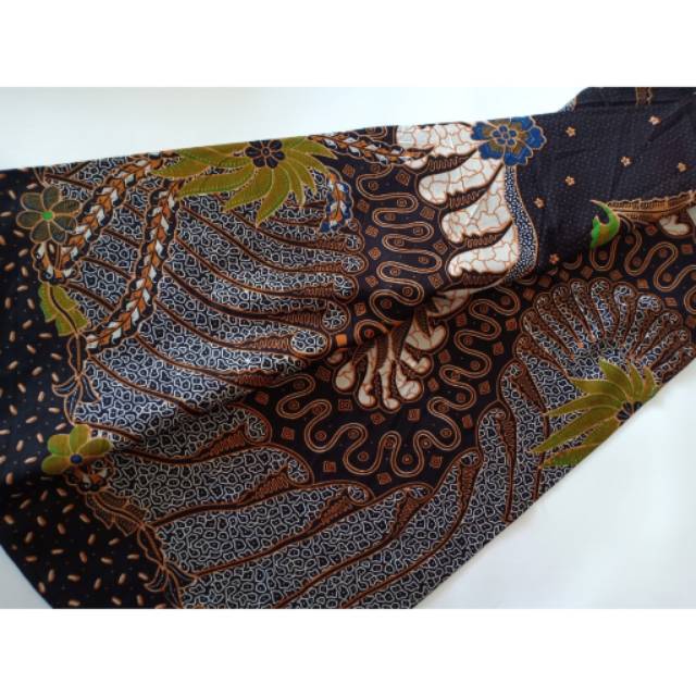 Kain batik Cakra  watu