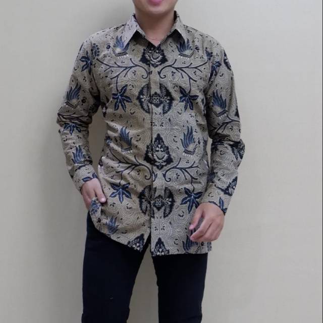 Kemeja batik Wahyu tumurun lawasan