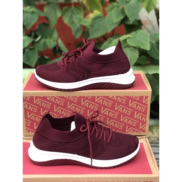 Sepatu sneakers rajut import SAILATU MARON sz 36-40