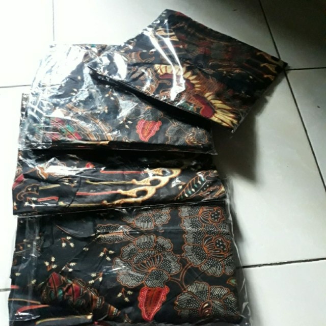 Batik Couple Keluarga Sania Ruffle Ori Ndoro Jowi Kupu Kuning/gamis Syari