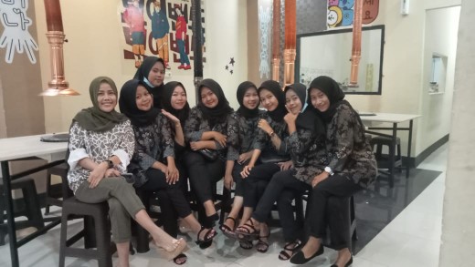 Ada Jumbo Blus Davina Lawasan Daun #3 Katun Motif Bunga Batik Devina Sogan Belah Wanita Premium