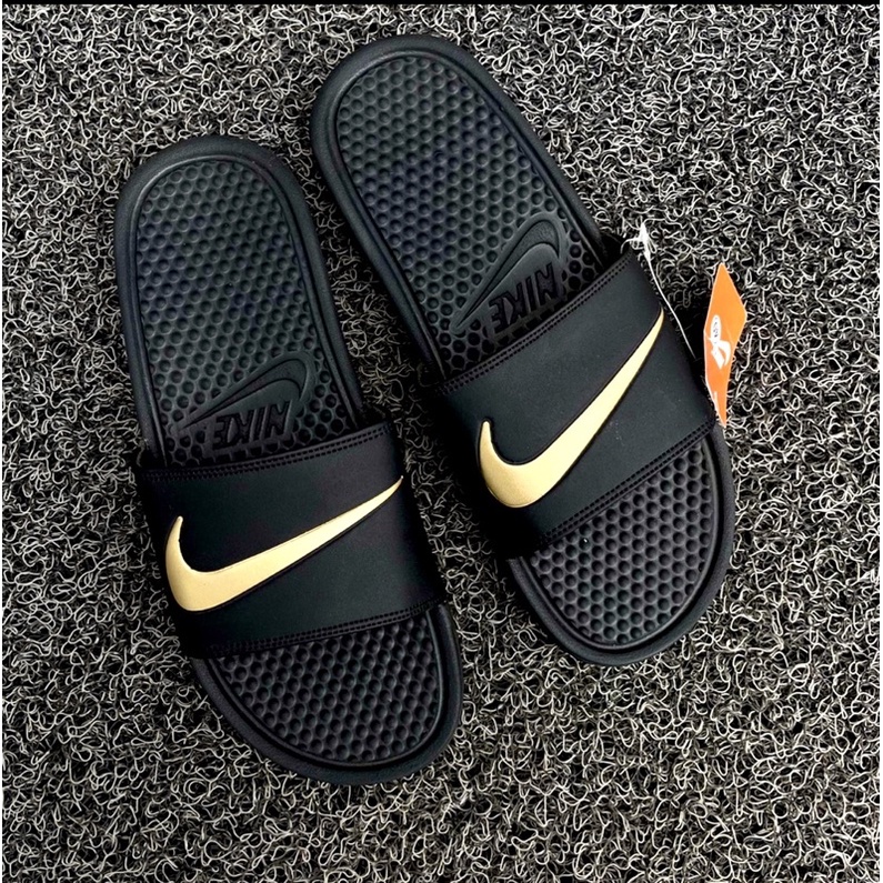 SANDAl SLIDE NIKEmi HITAM CASUAL PALING KEKINIAN BISA DIPAKAI PRIA DAN WANITA