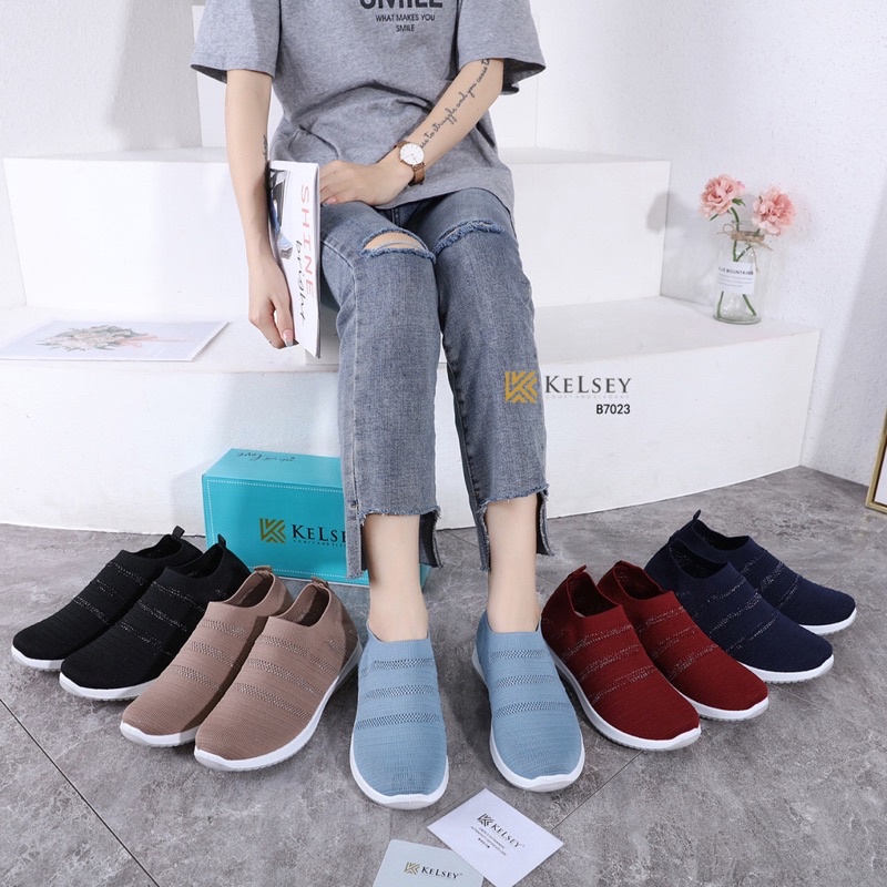 (GRATIS ALAS KAKI) Nicole Sepatu Flyknit Flat Shoes Wanita Kelsey / Sepatu Slip On Wanita B7023