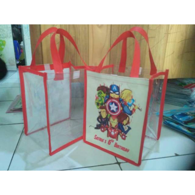 tas souvenir ultah kotak full mika avengers