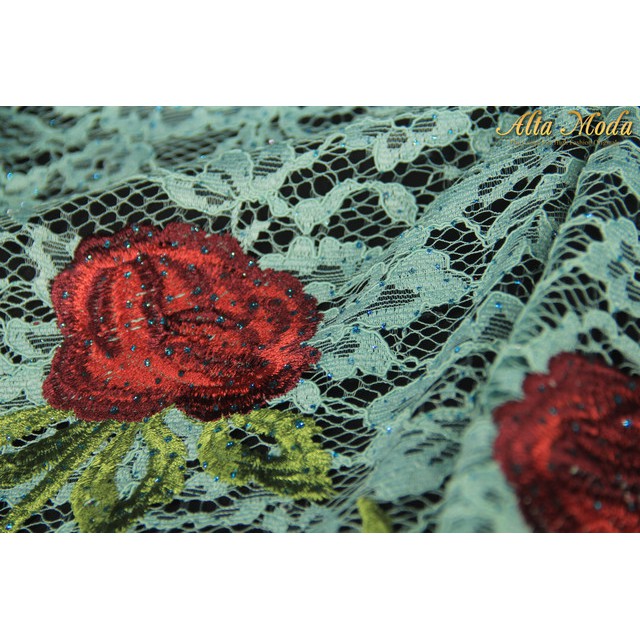 

Alta Moda Brokat Bordir Cornelli Nagita Biru Muda Bunga Mawar Merah (1M)