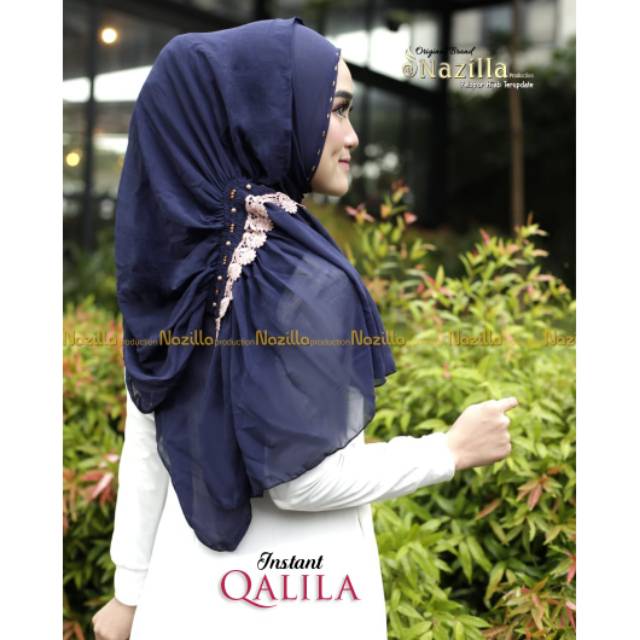 {ORIGINAL NAZILLA} Jilbab Pashmina Instan Qalila