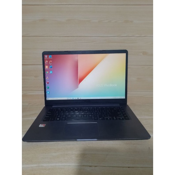 Laptop Asus X555Q A12-9720p 8GB/256GB R7