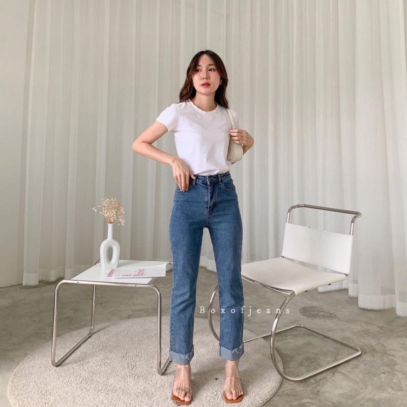 Boxofjeans - YURI 유리 Cut Boyfriend jeans - DARK BLUE