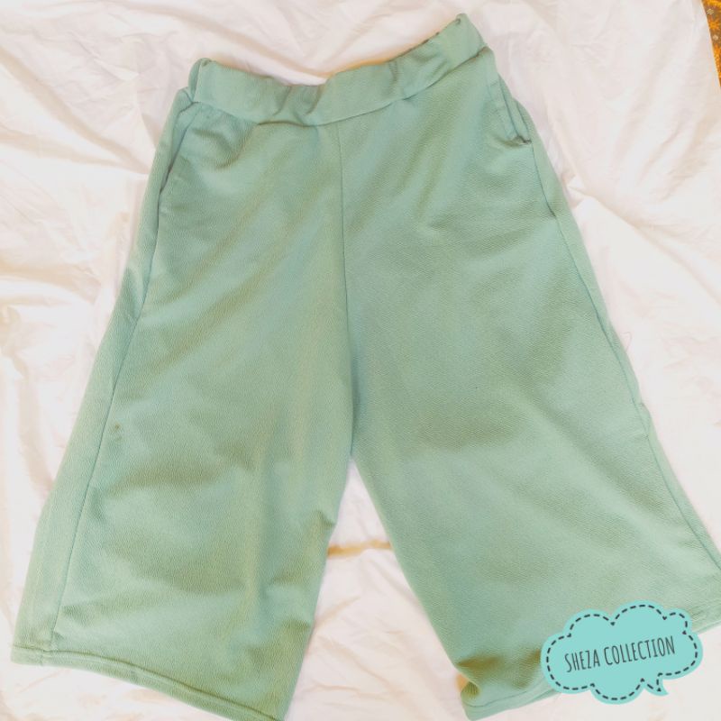 CELANA PENDEK BIG SIZE BAHAN CREPE GREEN SERIES