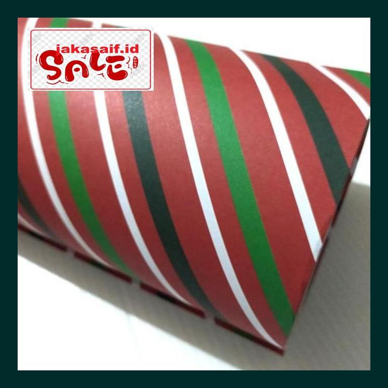 

Perlengkapan Natal -Ty- Kertas Kado Garis Nuansa Natal Sinterklas Bungkus Kado 790Natt