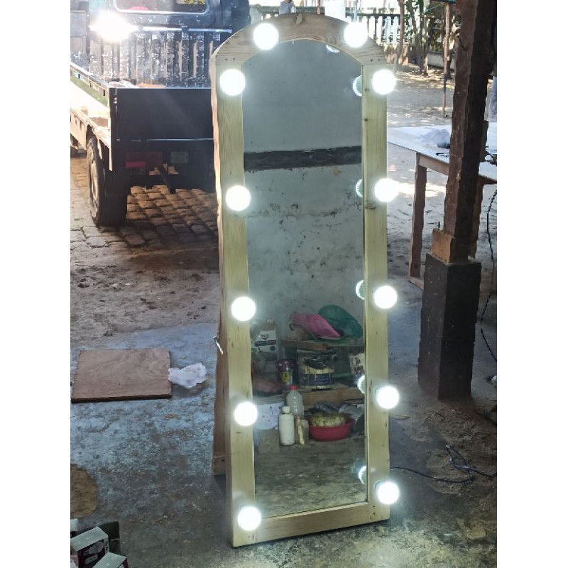 vanity mirror kaca cermin berdiri dengan lampu stand miror