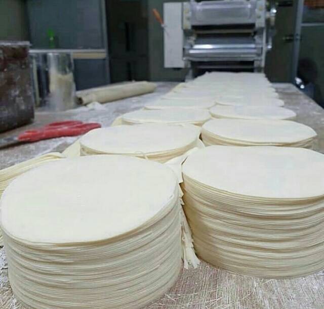 Kulit Dimsum Isi 100 Lembar Kulit Gyoza Kulit Hakau Kulit Pangsit Bulat 8cm