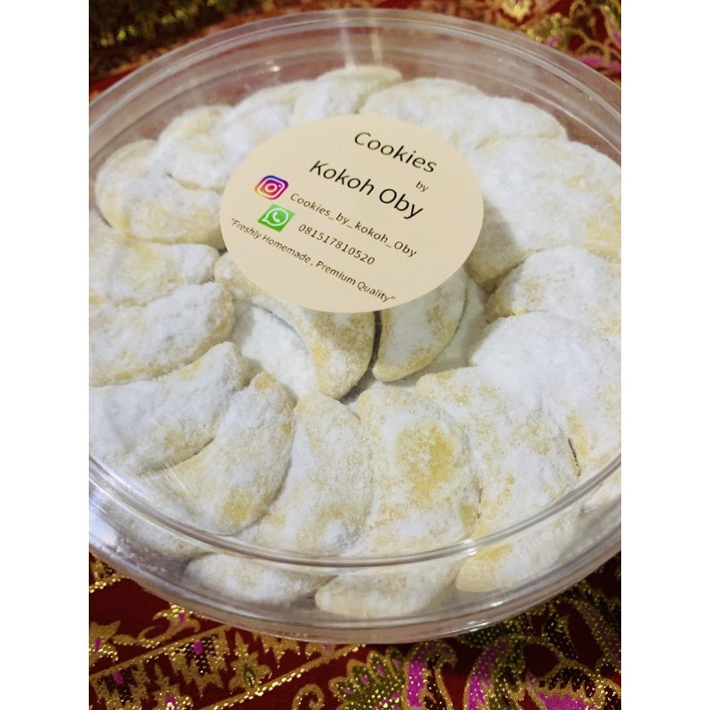 

Kue Salju