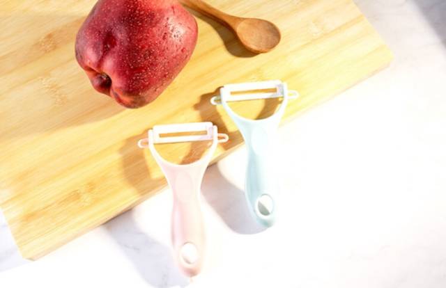 fruit slicer /fruit peeler /pengupas buah