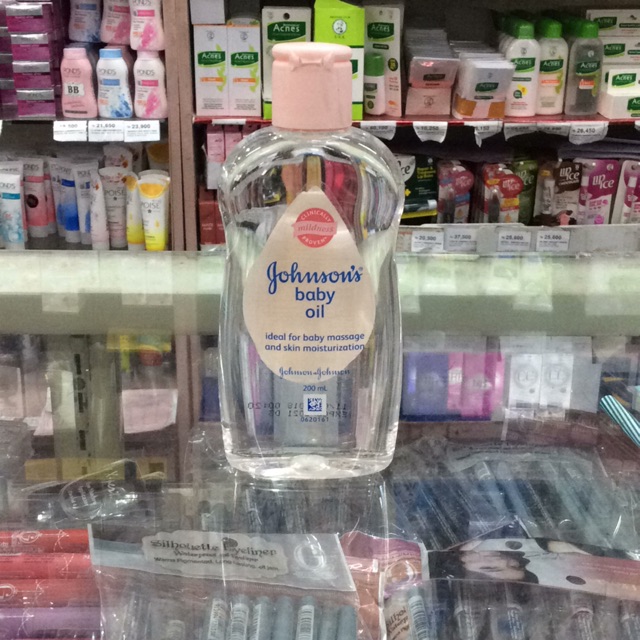 Johnson’s Baby Oil 200ml