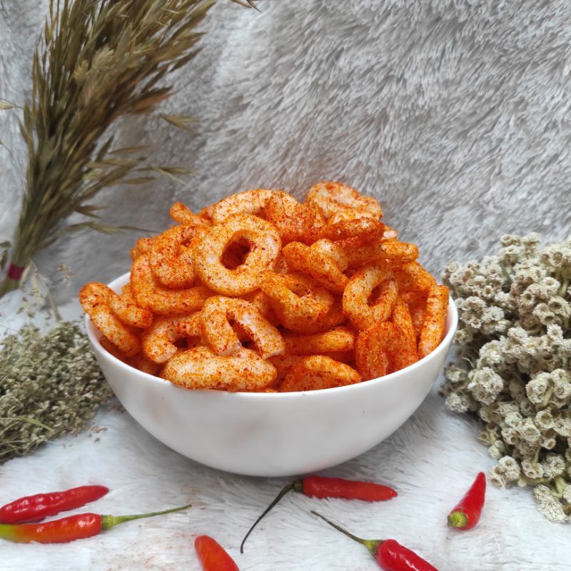 

snack pedas kering koin cempaka / makanan ringan / snack kecil / makanan kering / camilan kiloan / kue kering / nyamikan jadul/ jajanan jadul / nyamikan pasar / kudapan ringan / jajanan pasar murah koin cempaka pedas 100 gram