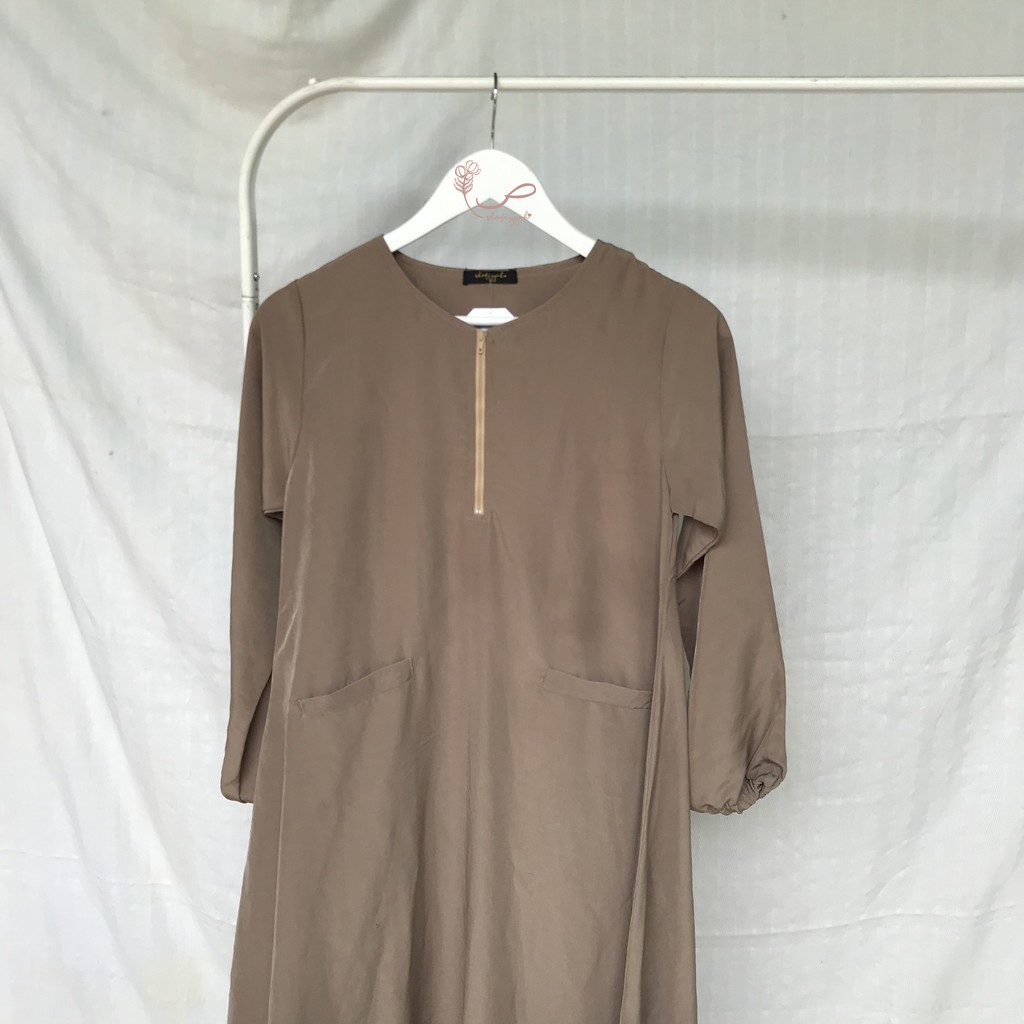 Sale - Riject Minor Gamis Yumna dan Khimar Softpet Hilya Bahan Viskin Warna Khaki