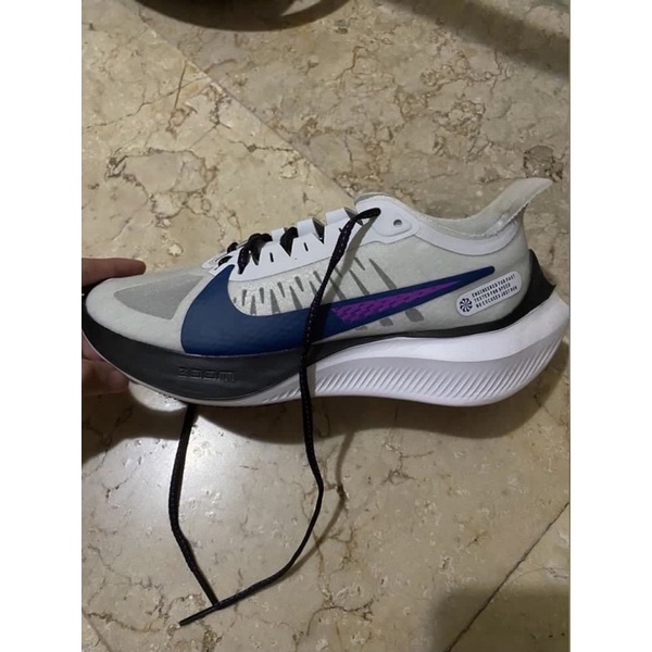 Nike Zoom Gravity