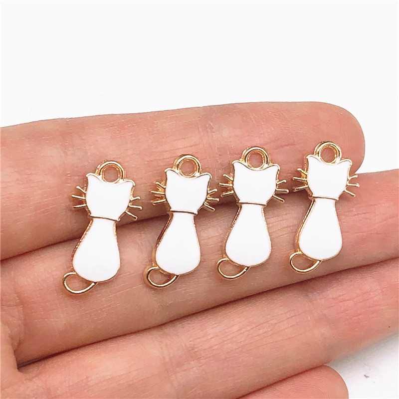 4 Pcs Liontin Kalunggelanganting Model Kucing Bahan Alloy Untuk Wanita Charms