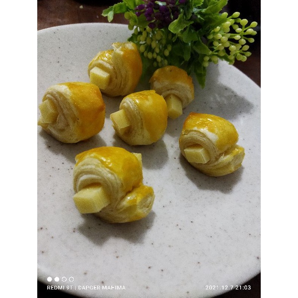 

chiz snail/keju gulung/cheese roll