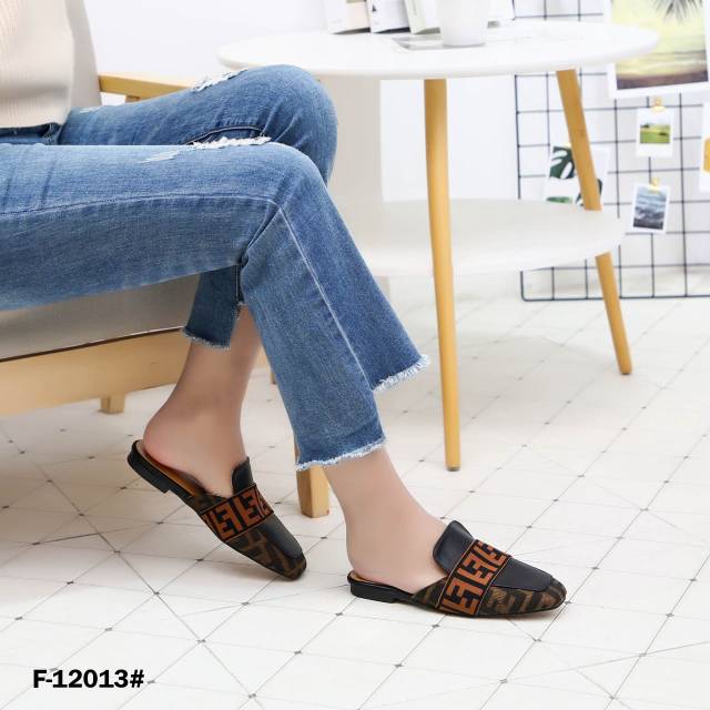 Sandal Slip On Fendi FF-12013