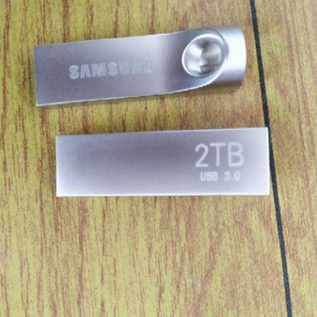 Flashdisk Samsung Plus 2TB