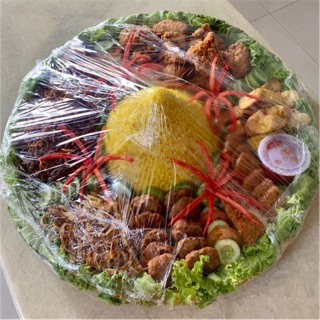 Tumpeng Nasi  Kuning  Besar 10 15 orang Shopee Indonesia