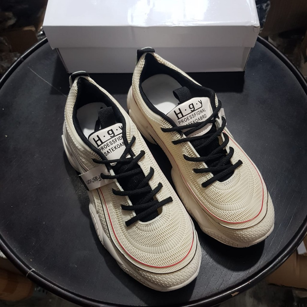 BISA COD HGY Fashions Sneakers 1093