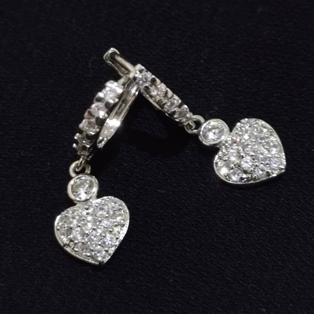 Anting titanium love