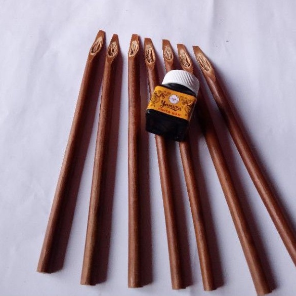 

Pena Handam ( 4 pena + 1 tinta )