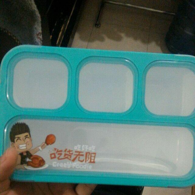 Yooyee Kotak Makan / Lunch Box / Ompreng / Tepak / Food Box Jinbao Kecil 4 Sekat Grid 605