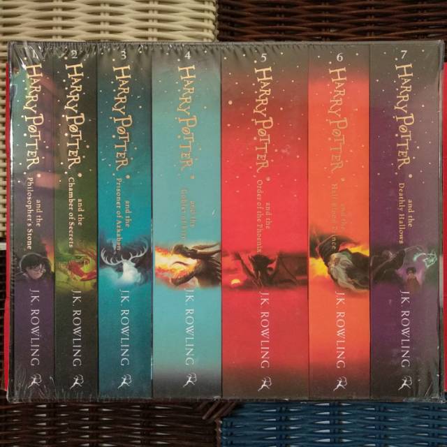 BOXSET NOVEL HARRY POTTER BLOOMSBURRY