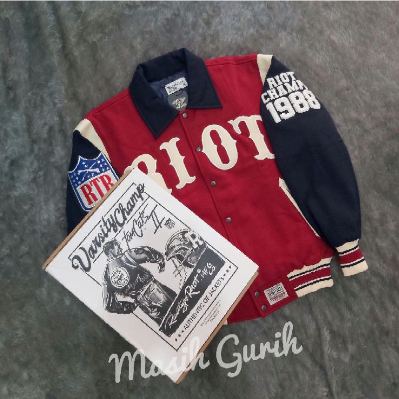 Varsity Champ Rawtype Riot Tomcat 2 size M