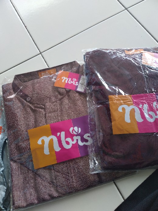 New Sarimbit Couple Terbaru 2021 Muslim Modern Polos Nibras Nbrs Sarimbit Carina Burgundy