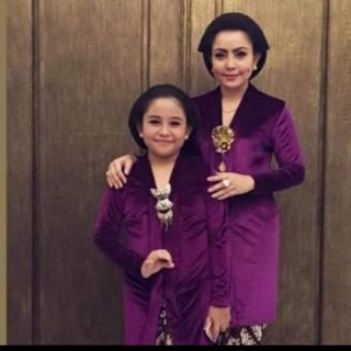 Kebaya Beludru Kartini Panjang