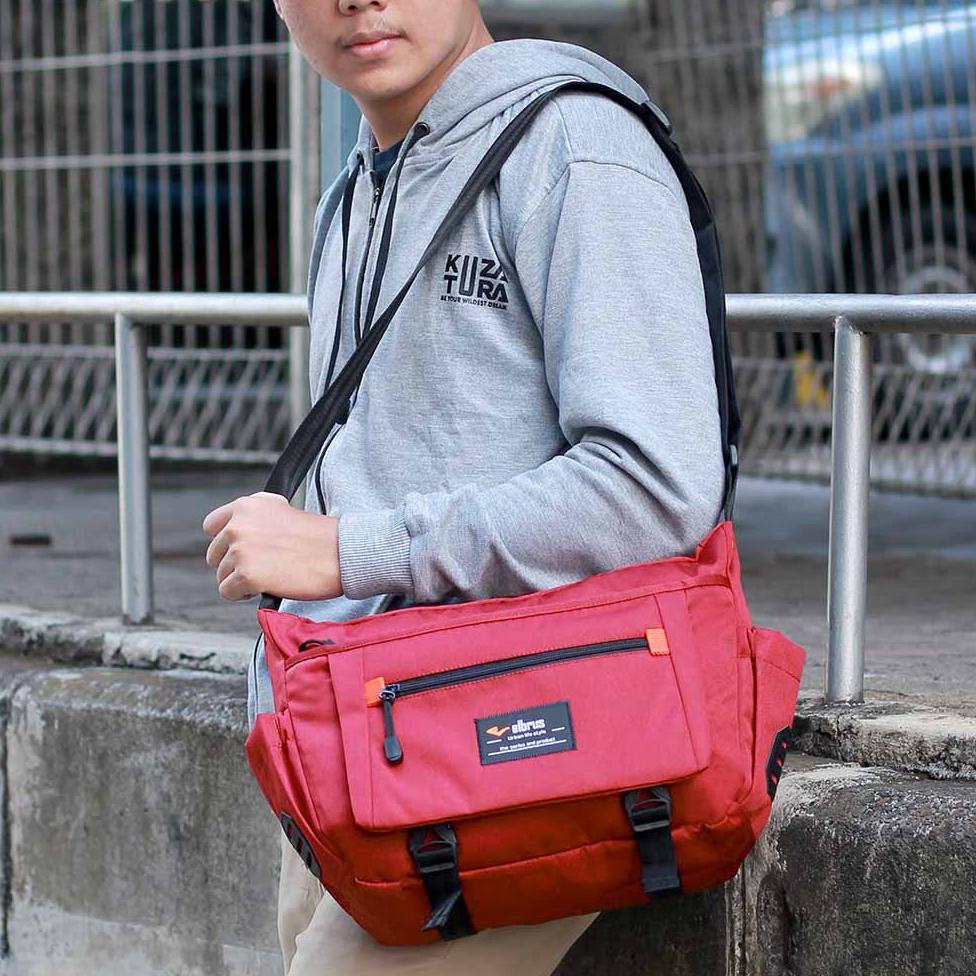 Tas Selempang Pria Sling Bag Slempang Kerja Distro Besar Murah Promo Tas Bahu Cowok Ori Hp Kamera